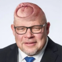 Karvakolomio
