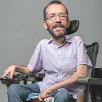 MCilla de ruedas